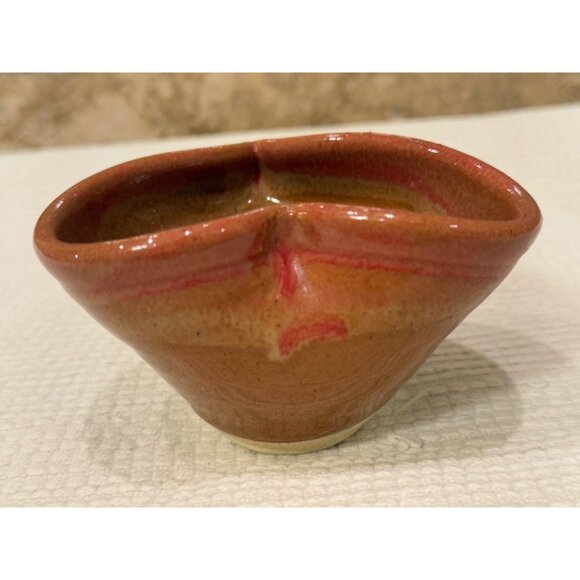 Handcrafted Heart-Shaped Ceramic Bowl - Picture 4 of 9